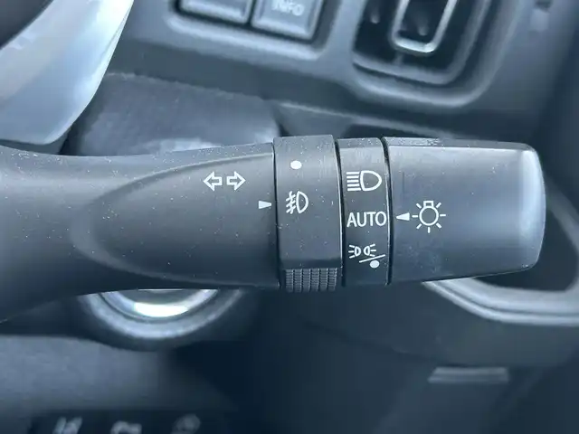 スズキ ハスラー HYBRID X 愛媛県 2020(令2)年 2.6万km シフォンアイボリーM 社外ナビ/TV/Bluetooth/USB入力端子/CD/DVD/デュアルカメラブレーキサポート/レーンキープアシスト/シートヒーター/ETC/ドライブレコーダー/LEDオートライト/コーナーセンサー(後方のみ)/純正15インチAW/純正フロアマット/エンジンスタートボタン/横滑り防止機能/アイドリングストップ/W＋サイドエアバッグ/カーテンエアバック