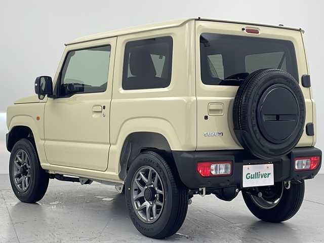 スズキ ジムニー XC 愛知県 2025(令7)年 0.1万km未満 シフォンアイボリーM 登録時走行距離7km/届出済未使用車/パートタイム4WD/ターボ/クルーズコントロール/前席シートヒーター/デュアルセンサーブレーキサポート/・衝突被害軽減ブレーキ/・先行車発進お知らせ機能/・標識認識機能/・誤発進抑制機能/・ハイビームアシスト/・警報機能/・ふらつき警報機能/オートマチックヘッドライト/LEDヘッドライト/フォグランプ/ヘッドライトウォッシャー/電動格納ミラー/ドアミラーヒーター/純正16インチアルミホイール