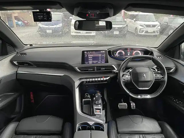 プジョー ３００８ GT ブルー HDi 埼玉県 2018(平30)年 4.7万km 黒 ファーストクラスパッケージ＆ナッパレザーシート/・パノミックサンルーフ/・運転席メモリー付パワーシート/・フロントシートヒーター/・パークアシスト/パワーバックドア/クリアランスソナー/LEDヘッドライト/純正18インチAW/アクティブクルーズコントロール/衝突軽減ブレーキ/レーンアシスト/プッシュスタート/スマートキー/保証書付整備手帳/取扱説明書