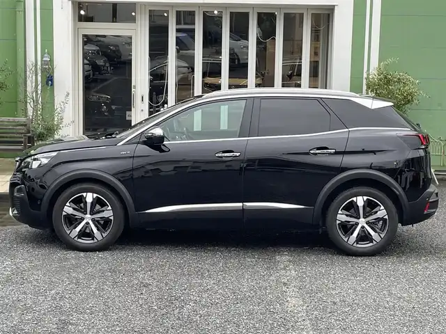 プジョー ３００８ GT ブルー HDi 埼玉県 2018(平30)年 4.7万km 黒 ファーストクラスパッケージ＆ナッパレザーシート/・パノミックサンルーフ/・運転席メモリー付パワーシート/・フロントシートヒーター/・パークアシスト/パワーバックドア/クリアランスソナー/LEDヘッドライト/純正18インチAW/アクティブクルーズコントロール/衝突軽減ブレーキ/レーンアシスト/プッシュスタート/スマートキー/保証書付整備手帳/取扱説明書