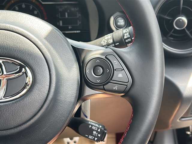 トヨタ ＧＲ８６ RZ 愛知県 2024(令6)年 0.7万km クリスタルブラックシリカ /禁煙車/ワンオーナー//純正9インチナビ・フルセグTV/　(NMZN-Y73D)//HDMI.USB.SD//バックカメラ/ETC//アイサイト//プリクラッシュブレーキ//レーンディパーチャーウォーニング//ブラインドスポットディテクション//D/N席シートヒーター//LEDオートライト//電動格納ミラー//ステアリングスイッチ//純正１８インチアルミ//横滑り防止装置//プッシュスタート//取扱説明書/新車保証書//スペアキー
