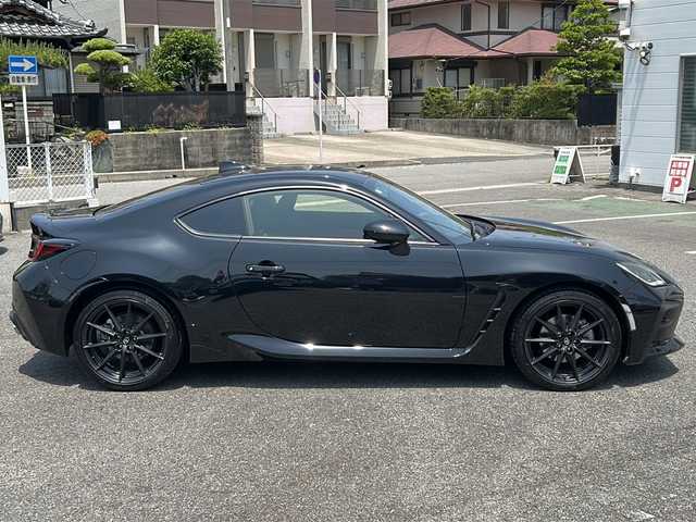 トヨタ ＧＲ８６ RZ 愛知県 2024(令6)年 0.7万km クリスタルブラックシリカ /禁煙車/ワンオーナー//純正9インチナビ・フルセグTV/　(NMZN-Y73D)//HDMI.USB.SD//バックカメラ/ETC//アイサイト//プリクラッシュブレーキ//レーンディパーチャーウォーニング//ブラインドスポットディテクション//D/N席シートヒーター//LEDオートライト//電動格納ミラー//ステアリングスイッチ//純正１８インチアルミ//横滑り防止装置//プッシュスタート//取扱説明書/新車保証書//スペアキー