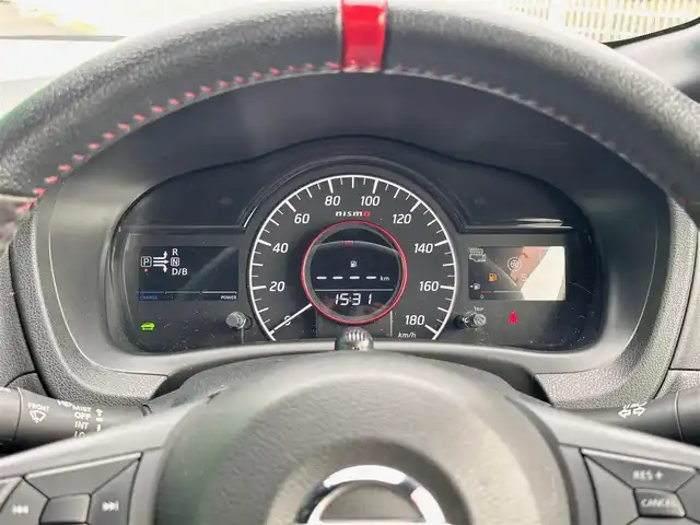 日産 ノート e－パワー ニスモ 宮城県 2018(平30)年 5.3万km ブリリアントホワイトパール インテリジェントアラウンドビューモニターセット/・踏み間違い衝突防止アシスト/・フロント/バックソナー/・インテリジェントアラウンドビューモニター（スマートルームミラー）/・ドアミラーヒーター/インテリジェントクルーズコントロール/車線逸脱防止支援システム/LEDヘッドランプ/＝＝＝/インテリジェントエマージェンシーブレーキ/車線逸脱警報/純正ナビ（MM317D-W）/・CD/DVD/・Bluetooth/・フルセグTV/ETC/ドライブレコーダー/革巻きステアリング/ステアリングスイッチ/ハイビームアシスト/フォグランプ/オートライト/スマートキー＆プッシュスタート/スペアキー/電動格納ミラー/純正16インチAW/フロアマット/ドアバイザー/Wエアバッグ