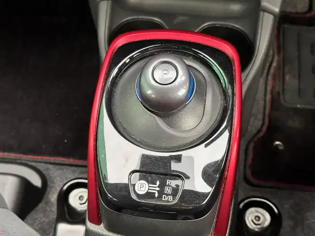 日産 ノート e－パワー ニスモ 宮城県 2018(平30)年 5.3万km ブリリアントホワイトパール インテリジェントアラウンドビューモニターセット/・踏み間違い衝突防止アシスト/・フロント/バックソナー/・インテリジェントアラウンドビューモニター（スマートルームミラー）/・ドアミラーヒーター/インテリジェントクルーズコントロール/車線逸脱防止支援システム/LEDヘッドランプ/＝＝＝/インテリジェントエマージェンシーブレーキ/車線逸脱警報/純正ナビ（MM317D-W）/・CD/DVD/・Bluetooth/・フルセグTV/ETC/ドライブレコーダー/革巻きステアリング/ステアリングスイッチ/ハイビームアシスト/フォグランプ/オートライト/スマートキー＆プッシュスタート/スペアキー/電動格納ミラー/純正16インチAW/フロアマット/ドアバイザー/Wエアバッグ