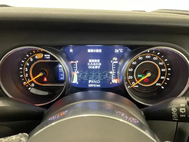 クライスラー・ジープ ジープ ラングラー アンリミテッド サハラ 熊本県 2019(令1)年 3.4万km ガンＭ ・スマートキー/・プッシュスタート/・自動緊急ブレーキ/・パークセンス/・レーンセンス/・ブラインドスポットモニター/・ヒルスタートアシスト/・黒革シート/・前席シートヒーター /・ハンドルヒーター /・純正メモリナビ/　【Bluetooth・USB・AUX・AppleCarPlay】/・ALPINEサウンドシステム/・フルセグTV/・バックカメラ＆フロントカメラ/・ETC2.0/・ドライブレコーダー(前方録画)/・LEDヘッドランプ/・LEDフォグランプ/・純正ラバーマット/・保証書/取説