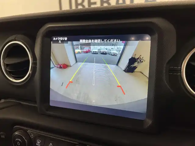 クライスラー・ジープ ジープ ラングラー アンリミテッド サハラ 熊本県 2019(令1)年 3.4万km ガンＭ ・スマートキー/・プッシュスタート/・自動緊急ブレーキ/・パークセンス/・レーンセンス/・ブラインドスポットモニター/・ヒルスタートアシスト/・黒革シート/・前席シートヒーター /・ハンドルヒーター /・純正メモリナビ/　【Bluetooth・USB・AUX・AppleCarPlay】/・ALPINEサウンドシステム/・フルセグTV/・バックカメラ＆フロントカメラ/・ETC2.0/・ドライブレコーダー(前方録画)/・LEDヘッドランプ/・LEDフォグランプ/・純正ラバーマット/・保証書/取説