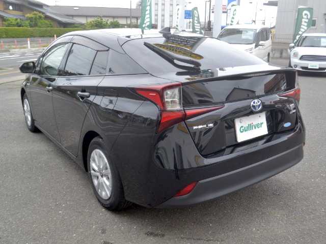トヨタ プリウス S 宮城県 2020(令2)年 3.4万km アティチュードブラックマイカ /ワンオーナー/4WD/純正SDナビ/バックカメラ/プリクラッシュセーフティ/レーンディパーチャーアラート/クリアランスソナー/レーダークルーズコントロール/ビルトインETC/前後ドライブレコーダー/スマートキー/アイドリングストップ/フロアマット/ドアバイザー/