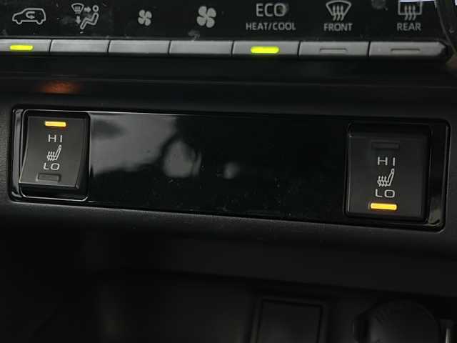 トヨタ ＲＡＶ４ G Zパッケージ 宮城県 2020(令2)年 6.4万km ホワイトパールクリスタルシャイン Toyota Safety Sense/・プリクラッシュセーフティ/・レーントレーシングアシスト/・レーダークルーズコントロール/・オートマチックハイビーム/ブラインドスポットモニター/純正9インチナビ/・CD.DVD.SD.BT/バックカメラ/フルセグTV/電動リアゲート/合皮シート/D席パワーシート/前席シートヒーター/ステアリングヒーター/ステアリングスイッチ/ビルトインETC/ドライブレコーダー（FR）/プッシュスタート/スマートキー×2/アイドリングストップ/LEDヘッドライト/LEDフォグライト/純正フロアマット/純正19インチAW/横滑り防止