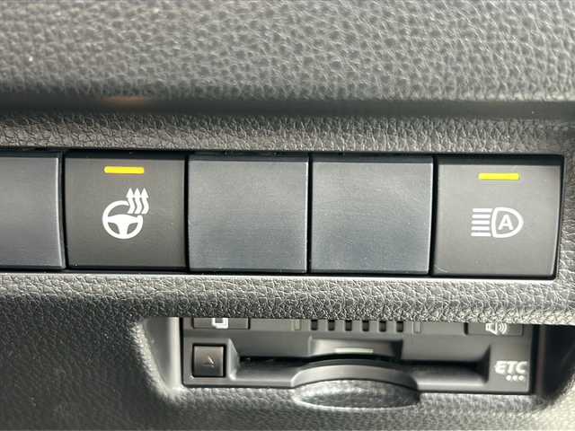 トヨタ ＲＡＶ４ G Zパッケージ 宮城県 2020(令2)年 6.4万km ホワイトパールクリスタルシャイン Toyota Safety Sense/・プリクラッシュセーフティ/・レーントレーシングアシスト/・レーダークルーズコントロール/・オートマチックハイビーム/ブラインドスポットモニター/純正9インチナビ/・CD.DVD.SD.BT/バックカメラ/フルセグTV/電動リアゲート/合皮シート/D席パワーシート/前席シートヒーター/ステアリングヒーター/ステアリングスイッチ/ビルトインETC/ドライブレコーダー（FR）/プッシュスタート/スマートキー×2/アイドリングストップ/LEDヘッドライト/LEDフォグライト/純正フロアマット/純正19インチAW/横滑り防止