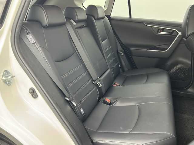 トヨタ ＲＡＶ４ G Zパッケージ 宮城県 2020(令2)年 6.4万km ホワイトパールクリスタルシャイン Toyota Safety Sense/・プリクラッシュセーフティ/・レーントレーシングアシスト/・レーダークルーズコントロール/・オートマチックハイビーム/ブラインドスポットモニター/純正9インチナビ/・CD.DVD.SD.BT/バックカメラ/フルセグTV/電動リアゲート/合皮シート/D席パワーシート/前席シートヒーター/ステアリングヒーター/ステアリングスイッチ/ビルトインETC/ドライブレコーダー（FR）/プッシュスタート/スマートキー×2/アイドリングストップ/LEDヘッドライト/LEDフォグライト/純正フロアマット/純正19インチAW/横滑り防止