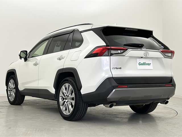 トヨタ ＲＡＶ４ G Zパッケージ 宮城県 2020(令2)年 6.4万km ホワイトパールクリスタルシャイン Toyota Safety Sense/・プリクラッシュセーフティ/・レーントレーシングアシスト/・レーダークルーズコントロール/・オートマチックハイビーム/ブラインドスポットモニター/純正9インチナビ/・CD.DVD.SD.BT/バックカメラ/フルセグTV/電動リアゲート/合皮シート/D席パワーシート/前席シートヒーター/ステアリングヒーター/ステアリングスイッチ/ビルトインETC/ドライブレコーダー（FR）/プッシュスタート/スマートキー×2/アイドリングストップ/LEDヘッドライト/LEDフォグライト/純正フロアマット/純正19インチAW/横滑り防止