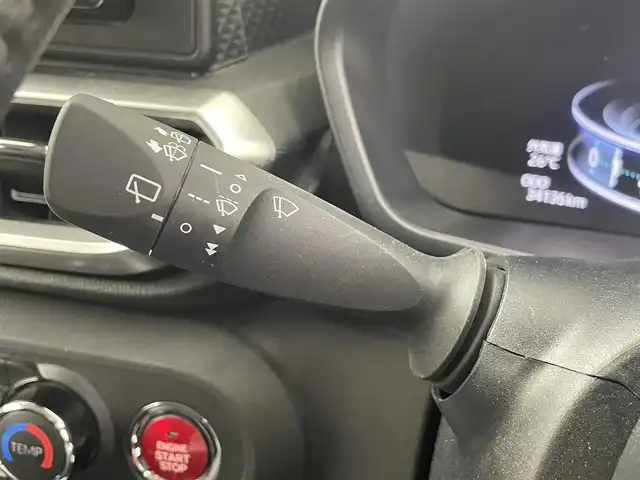 トヨタ ライズ Z 埼玉県 2020(令2)年 3.5万km ナチュラルベージュマイカM 純正ナビ（Bluetooth/DVD/AM/FM）/フルセグTV/バックカメラ/レーダークルーズコントロール/横滑り防止装置/レーンキープアシスト/盗難防止装置/プリクラッシュセーフティ/前後コーナーセンサー/LEDヘッドライト/ブラインドスポットモニター/ETC/シートヒーター/純正17インチアルミホイール/スマートキー