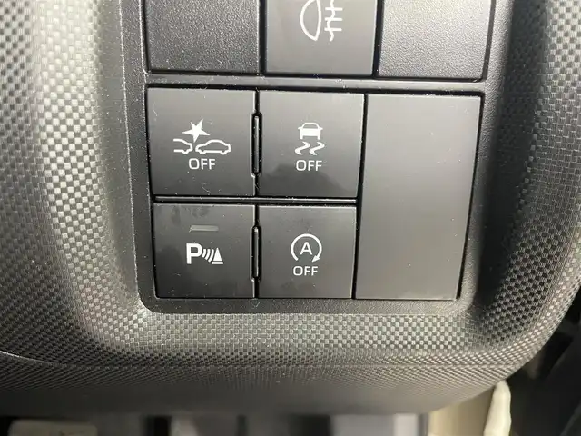 トヨタ ライズ Z 埼玉県 2020(令2)年 3.5万km ナチュラルベージュマイカM 純正ナビ（Bluetooth/DVD/AM/FM）/フルセグTV/バックカメラ/レーダークルーズコントロール/横滑り防止装置/レーンキープアシスト/盗難防止装置/プリクラッシュセーフティ/前後コーナーセンサー/LEDヘッドライト/ブラインドスポットモニター/ETC/シートヒーター/純正17インチアルミホイール/スマートキー