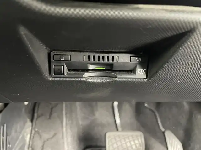 トヨタ ライズ Z 埼玉県 2020(令2)年 3.5万km ナチュラルベージュマイカM 純正ナビ（Bluetooth/DVD/AM/FM）/フルセグTV/バックカメラ/レーダークルーズコントロール/横滑り防止装置/レーンキープアシスト/盗難防止装置/プリクラッシュセーフティ/前後コーナーセンサー/LEDヘッドライト/ブラインドスポットモニター/ETC/シートヒーター/純正17インチアルミホイール/スマートキー