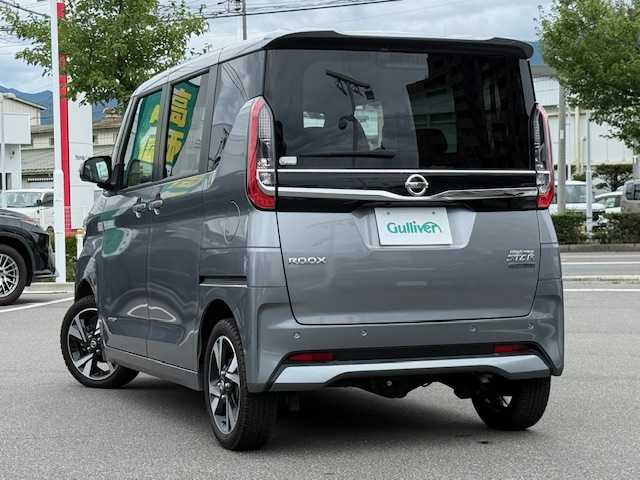 日産 ルークス HWS X プロパイロットED 長野県 2022(令4)年 1.7万km チタニウムグレーメタリック ４ＷＤ/プロパイロット/純正メモリーナビ/（MJ122D－W）/全方位カメラ/ステアリングスイッチ/BluetoothAudio/純正15インチアルミホイール/追従クルーズコントロール/オートマチックハイビーム/両側電動スライドドア/前席シートヒーター/アイドリングストップ/プッシュスタート/ウインカーミラー/ベンチシート　/純正フロアマット/オートライト/ＬＥＤライト/ETC