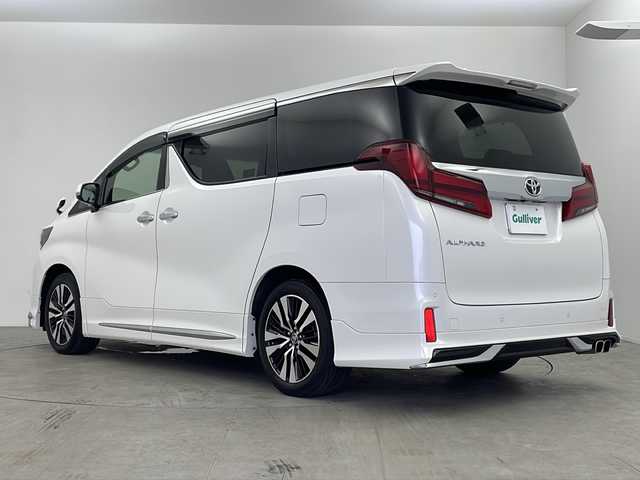 トヨタ アルファード S Cパッケージ 鹿児島県 2021(令3)年 2万km ホワイトパールクリスタルシャイン 純正メモリナビ/(DVD/フルセグTV/Bluetooth/USB)/サンルーフ/モデリスタエアロ/純正フリップダウンモニター/デジタルインナーミラー/ブラインドスポットモニター/バックカメラ/セーフティセンス/・プリクラッシュセーフティ/・ロードサインアシスト/・レーダークルーズコントロール/・レーントレーシングアシスト/・アダクティブハイビームシステム/3眼LEDヘッドライト/パワーバックドア/スマートキー/ビルトインETC2.0/前後ドライブレコーダー/合皮黒レザーシート/前席パワーシート(2列目スライドのみ手動)/前席シートヒーター/前席エアシート/ステアリングヒーター/カーテンエアバッグ/横滑り防止機能/純正18インチアルミホイール/保証書/取扱説明書/スペアキー