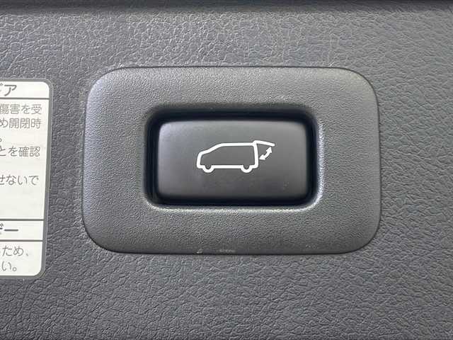 トヨタ アルファード S Cパッケージ 鹿児島県 2021(令3)年 2万km ホワイトパールクリスタルシャイン 純正メモリナビ/(DVD/フルセグTV/Bluetooth/USB)/サンルーフ/モデリスタエアロ/純正フリップダウンモニター/デジタルインナーミラー/ブラインドスポットモニター/バックカメラ/セーフティセンス/・プリクラッシュセーフティ/・ロードサインアシスト/・レーダークルーズコントロール/・レーントレーシングアシスト/・アダクティブハイビームシステム/3眼LEDヘッドライト/パワーバックドア/スマートキー/ビルトインETC2.0/前後ドライブレコーダー/合皮黒レザーシート/前席パワーシート(2列目スライドのみ手動)/前席シートヒーター/前席エアシート/ステアリングヒーター/カーテンエアバッグ/横滑り防止機能/純正18インチアルミホイール/保証書/取扱説明書/スペアキー