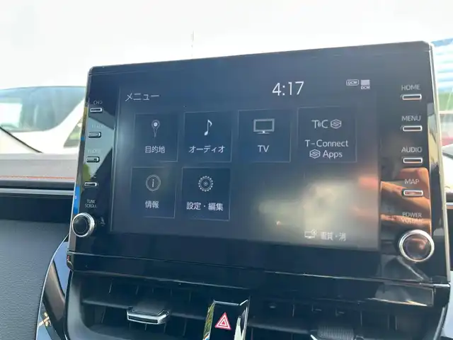 トヨタ カローラツーリング ハイブリッド ダブルバイビー 大阪府 2022(令4)年 0.7万km ブラックマイカ 純正ナビ /バックカメラ /フルセグTV/ETC/BT/USB /前席シートヒーター /ハーフレザー /追従走行有りクルーズコントロール /LED /純正17インチアルミホイール /BSM/衝突軽減システム /オートマチックハイビーム /プッシュスタート