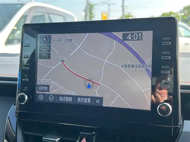 トヨタ カローラツーリング ハイブリッド ダブルバイビー 大阪府 2022(令4)年 0.7万km ブラックマイカ 純正ナビ /バックカメラ /フルセグTV/ETC/BT/USB /前席シートヒーター /ハーフレザー /追従走行有りクルーズコントロール /LED /純正17インチアルミホイール /BSM/衝突軽減システム /オートマチックハイビーム /プッシュスタート
