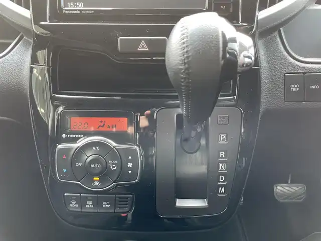 スズキ ソリオ バンディット HV MV 埼玉県 2018(平30)年 10.3万km スーパーブラックパール (株)IDOMが運営する【じしゃロン鳩ヶ谷店】の自社ローン専用車両になりますこちらは現金またはオートローンご利用時の価格です。自社ローンご希望の方は別途その旨お申付け下さい/登録時102740km/両側パワースライドドア/ストラーダSDナビ（CN-RZ746W）/　AM/FM/CD/DVD/MSV/BT/フルセグTV/全方位モニター/ETC/衝突被害軽減システム/レーンキープアシスト/オートクルーズコントロール/横滑り防止機能/プッシュスタート/スマートキー/パドルシフト/D席シートヒーター/LEDヘッドライト/純正15インチAW/電動格納機能付きウインカーミラー/ドアバイザー/純正フロアマット