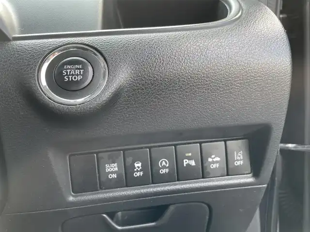 スズキ ソリオ バンディット HV MV 埼玉県 2018(平30)年 10.3万km スーパーブラックパール (株)IDOMが運営する【じしゃロン鳩ヶ谷店】の自社ローン専用車両になりますこちらは現金またはオートローンご利用時の価格です。自社ローンご希望の方は別途その旨お申付け下さい/登録時102740km/両側パワースライドドア/ストラーダSDナビ（CN-RZ746W）/　AM/FM/CD/DVD/MSV/BT/フルセグTV/全方位モニター/ETC/衝突被害軽減システム/レーンキープアシスト/オートクルーズコントロール/横滑り防止機能/プッシュスタート/スマートキー/パドルシフト/D席シートヒーター/LEDヘッドライト/純正15インチAW/電動格納機能付きウインカーミラー/ドアバイザー/純正フロアマット