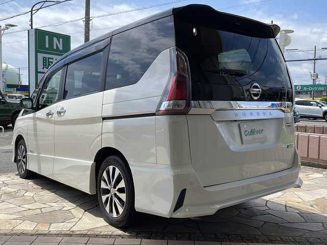 日産 セレナ ハイウェイスター プロパイロットED 静岡県 2017(平29)年 4.5万km ブリリアントホワイトパール 2トーン プロパイロット/・エマージェンシーブレーキ/・アクティブクルーズコントロール/・レーンキープアシスト/・コーナーセンサー/純正ナビ/・フルセグTV/・CD/DVD/Bluetooth/ラジオ/主要装備/・両側電動スライドドア/・後席モニター/・バックカメラ/・ドライブレコーダー/・ETC/・LEDヘッドライト/・ステアリングスイッチ/・アイドリングストップ
