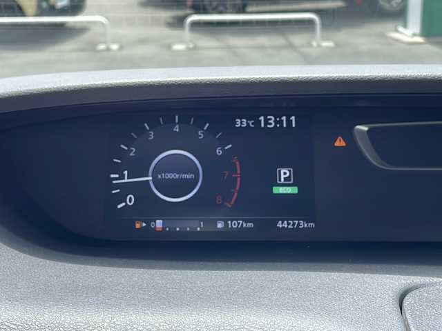 日産 セレナ ハイウェイスター プロパイロットED 静岡県 2017(平29)年 4.5万km ブリリアントホワイトパール 2トーン プロパイロット/・エマージェンシーブレーキ/・アクティブクルーズコントロール/・レーンキープアシスト/・コーナーセンサー/純正ナビ/・フルセグTV/・CD/DVD/Bluetooth/ラジオ/主要装備/・両側電動スライドドア/・後席モニター/・バックカメラ/・ドライブレコーダー/・ETC/・LEDヘッドライト/・ステアリングスイッチ/・アイドリングストップ