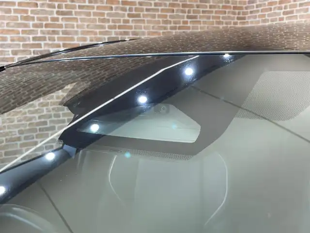 トヨタ プリウス Z 岩手県 2023(令5)年 4.9万km アティチュードブラックマイカ ４WD/寒冷地仕様/GRフロントスポイラー・テールゲートスポイラー/GRスポーツサイドバイザー/GRカーボンナンバーフレーム/モデリスタイルミライティングキット/トヨタチームメイト　アドバンストパーク/パノラミックビューモニター/パノラマルーフ/ITSConnect/置くだけ充電/トヨタセーフティセンス/プリクラッシュセーフティ/レーダークルーズコントロール/レーントレーシングアシスト/レーンチェンジアシスト/オートマチックハイビーム/プロアクティブドライビングアシスト/ロードサインアシスト/安心降車サポート/クリアランスソナー/パーキングサポートブレーキ/パワーバックドア/デジタルインナーミラー/パワーシート/シートヒーター/シートベンチレーション/ステアリングヒーター/置くだけ充電/AC100V1500Wアクセサリーコンセント/12.3型ナビ/ETC2.0/純正ドライブレコーダー