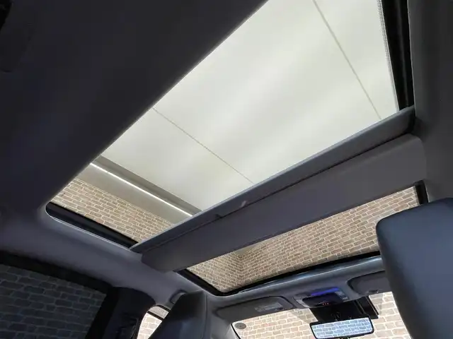 トヨタ プリウス Z 岩手県 2023(令5)年 4.9万km アティチュードブラックマイカ ４WD/寒冷地仕様/GRフロントスポイラー・テールゲートスポイラー/GRスポーツサイドバイザー/GRカーボンナンバーフレーム/モデリスタイルミライティングキット/トヨタチームメイト　アドバンストパーク/パノラミックビューモニター/パノラマルーフ/ITSConnect/置くだけ充電/トヨタセーフティセンス/プリクラッシュセーフティ/レーダークルーズコントロール/レーントレーシングアシスト/レーンチェンジアシスト/オートマチックハイビーム/プロアクティブドライビングアシスト/ロードサインアシスト/安心降車サポート/クリアランスソナー/パーキングサポートブレーキ/パワーバックドア/デジタルインナーミラー/パワーシート/シートヒーター/シートベンチレーション/ステアリングヒーター/置くだけ充電/AC100V1500Wアクセサリーコンセント/12.3型ナビ/ETC2.0/純正ドライブレコーダー