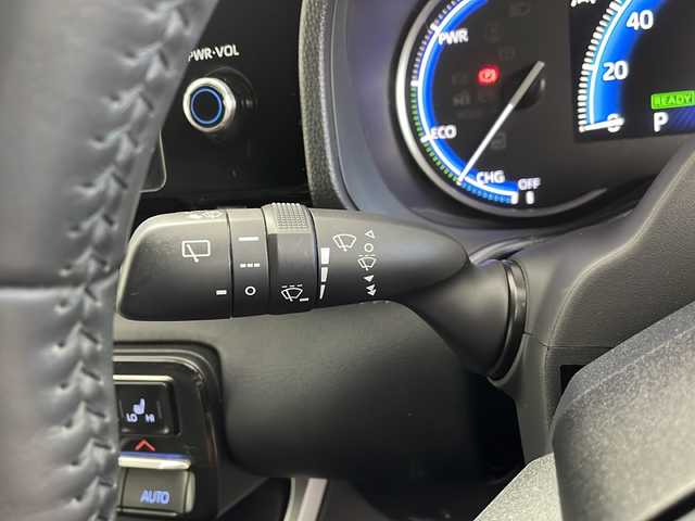 トヨタ ヴォクシー ハイブリッド S－Z 千葉県 2022(令4)年 4.1万km ホワイトパールクリスタルシャイン トヨタセーフティセンス/・プリクラッシュセーフティ/・レーンディパーチャーアラート/・ブラインドスポットモニター/・ロードサインアシスト/・オートハイビーム/ナビ付ディスプレイオーディオ/・CD Bluetooth HDMI USB フルセグ/バックカメラ/両側パワースライドドア/パワーバックドア/レーダークルーズコントロール/ハーフレザーシート/前席シートヒーター/純正17インチアルミホイール/デジタルインナーミラー/革巻きステアリング/ステアリングスイッチ/プッシュスタート/スマートキー×2/ビルトインETC2.0