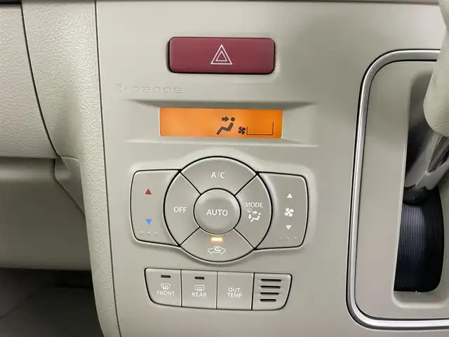 スズキ ラパン X 大分県 2015(平27)年 5.1万km フレンチミントパールメタリック 純正メモリナビ/ETC/全方位カメラ/フルセグテレビ/アイドリングストップ/プッシュスタート/純正フロアマット/純正14インチアルミホイール/運転席シートヒーター/横滑り防止装置/盗難防止装置/衝突被害軽減システム/オートライト/AAC/運転席＋助手席エアバッグ/AM/FM/本革巻きステアリング