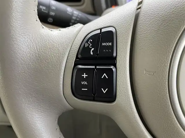 スズキ ラパン X 大分県 2015(平27)年 5.1万km フレンチミントパールメタリック 純正メモリナビ/ETC/全方位カメラ/フルセグテレビ/アイドリングストップ/プッシュスタート/純正フロアマット/純正14インチアルミホイール/運転席シートヒーター/横滑り防止装置/盗難防止装置/衝突被害軽減システム/オートライト/AAC/運転席＋助手席エアバッグ/AM/FM/本革巻きステアリング