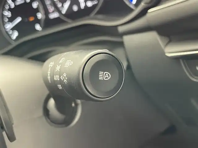 マツダ マツダ３ファストバック 20S プロアクティブ ツーリングS 愛知県 2022(令4)年 1.1万km ポリメタルグレーM 純正ナビ　フルセグＴＶ　ＤＶＤ　ＨＤＭＩ　全方位カメラ　シートヒーター　ハンドルヒーター　ＥＴＣ　衝突軽減　追従クルコン　ＬＥＤオートライト　コーナーセンサー　電動パーキング　ＨＵＤ　ＢＳＭ　禁煙車