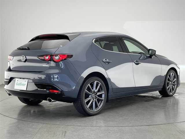 マツダ マツダ３ファストバック 20S プロアクティブ ツーリングS 愛知県 2022(令4)年 1.1万km ポリメタルグレーM 純正ナビ　フルセグＴＶ　ＤＶＤ　ＨＤＭＩ　全方位カメラ　シートヒーター　ハンドルヒーター　ＥＴＣ　衝突軽減　追従クルコン　ＬＥＤオートライト　コーナーセンサー　電動パーキング　ＨＵＤ　ＢＳＭ　禁煙車