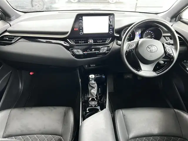 トヨタ Ｃ－ＨＲ G モード ネロセーフティプラスⅢ 兵庫県 2023(令5)年 4.8万km プラチナホワイトパールマイカ ワンオーナー/バックカメラ（全方位/バック）/ETC/コーナーセンサー/自動防眩式ルームミラー/前後ドライブレコーダー/レザーシート（ハーフレザー）/LEDライト/オートライト/オートハイビーム/フォグランプ/純正フロアマット/取扱説明書・保証書