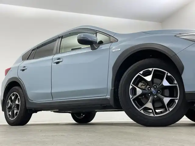 スバル ＸＶ ハイブリッド 2．0e－L アイサイト 新潟県 2020(令2)年 7万km クールグレーカーキ 純正メモリナビ(Bluetooth・USB・CD・DVD）/フリップダウンモニター（TVM-PW930)/アイサイト　/フルセグ　/バックサイドカメラ　/前席パワーシート/前席シートヒーター　/D席メモリーシート　/合皮シート　/LEDオートライト/レーンキープアシスト　/追従クルーズコントロール/後方コーナーセンサー　/レーダー探知機（AR-333RA)/ETC/パドルシフト/ステアリングスイッチ/レザーステアリング/純正フロアマット/純正１７インチアルミホイール/スマートキー/スペアキー