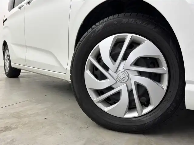 ホンダ フリード G 福岡県 2023(令5)年 1.6万km プラチナホワイトパール 純正ナビ（フルセグＴＶ）　/バックカメラ　/衝突軽減システム　/両側電動スライドドア　/レーダークルコン　/ビルトインＥＴＣ　/前後ドラレコ　/レーンキープ　/アイドリングストップ　/フロントガラス熱線スイッチ/ＡＡＣ