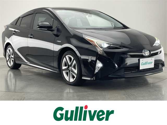 トヨタ プリウス A ツーリングセレクション 愛知県 2016(平28)年 6.8万km アティチュードブラックマイカ 純正９型ナビ　アドバンストパーク　ＨＵＤ　黒革　ＢＳＭ　追従クルコン　セーフティセンス　ミラー型前後ドラレコ　フルセグ　ＤＶＤ　バックカメラ　ＥＴＣ2.0　シートヒーター　衝突軽減　ＬＥＤライト　禁煙/コーナーセンサー　純正マット　車線逸脱　スマートキー　プッシュスタート　純正１７インチAW