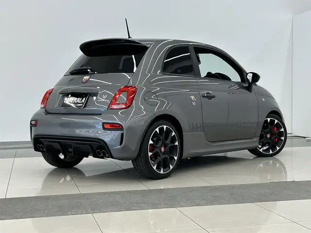 アバルト ５９５ コンペティツィオーネ 岡山県 2018(平30)年 3万km グレー 純正ディスプレイオーディオ/Bluetooth/USB/レカロシート（D）　純正シートあり/パドルシフト/アルミペダル/ETC/ステアリングスイッチ/アバルト純正17インチAW/ブレンボ製レッドキャリパー/リアディフューザー/カーボンサイドミラーカバー/PDC