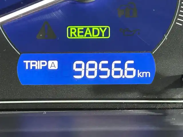 トヨタ エスクァイア ハイブリッド Gi プレミアムパッケージ 大阪府 2019(令1)年 4.2万km ホワイトパールクリスタルシャイン 純正10incナビTV バックカメラ ハーフレザー シートヒーター ステアリングヒーター クルーズコントロール 衝突軽減ブレーキ レーンアシスト オートハイビーム 両側パワースライドドア 前後ドライブレコーダー ETC