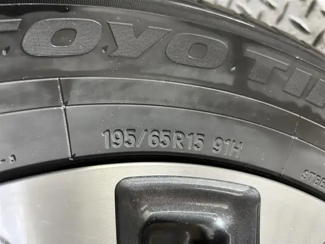 トヨタ エスクァイア ハイブリッド Gi プレミアムパッケージ 大阪府 2019(令1)年 4.2万km ホワイトパールクリスタルシャイン 純正10incナビTV バックカメラ ハーフレザー シートヒーター ステアリングヒーター クルーズコントロール 衝突軽減ブレーキ レーンアシスト オートハイビーム 両側パワースライドドア 前後ドライブレコーダー ETC