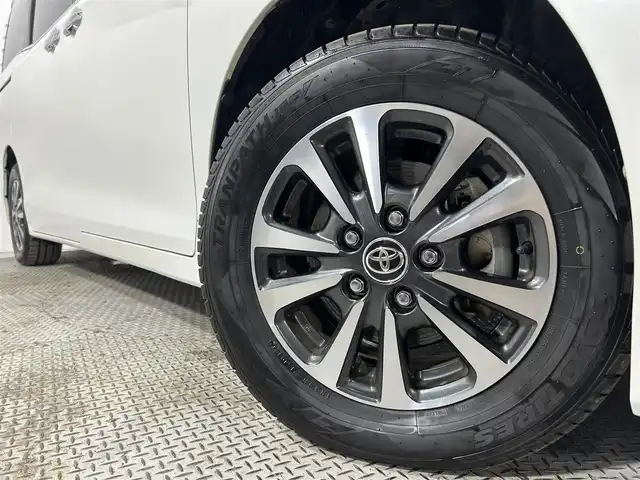 トヨタ エスクァイア ハイブリッド Gi プレミアムパッケージ 大阪府 2019(令1)年 4.2万km ホワイトパールクリスタルシャイン 純正10incナビTV バックカメラ ハーフレザー シートヒーター ステアリングヒーター クルーズコントロール 衝突軽減ブレーキ レーンアシスト オートハイビーム 両側パワースライドドア 前後ドライブレコーダー ETC