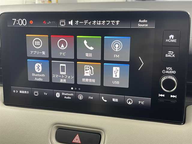 ホンダ ヴェゼル ハイブリッド e:HEV PLaY 埼玉県 2021(令3)年 4万km パール 純正８型ナビ　サンルーフ　全方位カメラ　シートヒーター　ＢＳＭ　プレミアムオーディオ　ＥＴＣ　ドラレコ　電動リアゲート　ワイヤレス充電　ハーフレザー　ホンダセンシング　ダウンヒルアシスト　禁煙