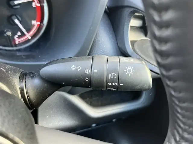 トヨタ ＲＡＶ４ アドベンチャー オフロードPKG 高知県 2021(令3)年 6.3万km アティチュードブラックマイカ 純正ディスプレイオーディオ/　Bluetooth/フルセグ/　AM/FM/Miracast/ビルトインETC/ドライブレコーダー/4WD/純正18インチアルミホイール/純正フロアマット/プッシュスタート/スマートキー/クルーズコントロール/MTモード付AT/バックカメラ/ルーフレール/オートマチックハイビーム/オートライト/ダウンヒルアシストコントロール/コーナーセンサー/LEDヘッドライト/衝突被害軽減システム/記録簿/保証書/取扱説明書/盗難防止装置