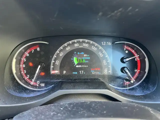 トヨタ ＲＡＶ４ アドベンチャー オフロードPKG 高知県 2021(令3)年 6.3万km アティチュードブラックマイカ 純正ディスプレイオーディオ/　Bluetooth/フルセグ/　AM/FM/Miracast/ビルトインETC/ドライブレコーダー/4WD/純正18インチアルミホイール/純正フロアマット/プッシュスタート/スマートキー/クルーズコントロール/MTモード付AT/バックカメラ/ルーフレール/オートマチックハイビーム/オートライト/ダウンヒルアシストコントロール/コーナーセンサー/LEDヘッドライト/衝突被害軽減システム/記録簿/保証書/取扱説明書/盗難防止装置