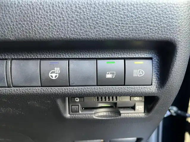 トヨタ ＲＡＶ４ アドベンチャー オフロードPKG 高知県 2021(令3)年 6.3万km アティチュードブラックマイカ 純正ディスプレイオーディオ/　Bluetooth/フルセグ/　AM/FM/Miracast/ビルトインETC/ドライブレコーダー/4WD/純正18インチアルミホイール/純正フロアマット/プッシュスタート/スマートキー/クルーズコントロール/MTモード付AT/バックカメラ/ルーフレール/オートマチックハイビーム/オートライト/ダウンヒルアシストコントロール/コーナーセンサー/LEDヘッドライト/衝突被害軽減システム/記録簿/保証書/取扱説明書/盗難防止装置