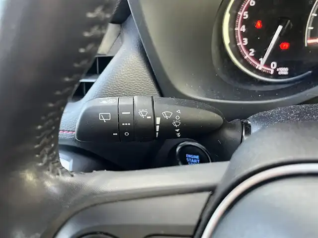 トヨタ ＲＡＶ４ アドベンチャー オフロードPKG 高知県 2021(令3)年 6.3万km アティチュードブラックマイカ 純正ディスプレイオーディオ/　Bluetooth/フルセグ/　AM/FM/Miracast/ビルトインETC/ドライブレコーダー/4WD/純正18インチアルミホイール/純正フロアマット/プッシュスタート/スマートキー/クルーズコントロール/MTモード付AT/バックカメラ/ルーフレール/オートマチックハイビーム/オートライト/ダウンヒルアシストコントロール/コーナーセンサー/LEDヘッドライト/衝突被害軽減システム/記録簿/保証書/取扱説明書/盗難防止装置