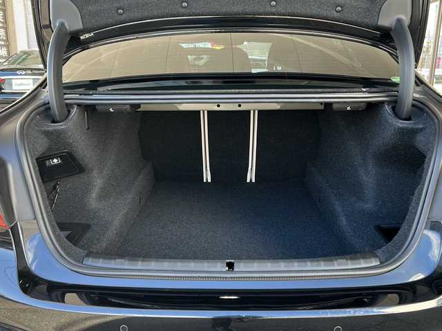 ＢＭＷ ５２３ｄ Mスポーツ 岐阜県 2017(平29)年 4.1万km サファイアブラックP /ワンオーナー//純正ナビ//フルセグTV/Bluetooth/CD/DVD//全周囲カメラ//パワーバックドア//全席シートヒーター//前席シートベンチレーター//前席パワーシート//レザーシート//レーダークルーズコントロール//レーンキープアシスト//プリクラッシュセーフティシステム//クリアランスソナー//オートマチックハイビーム//オートライト//ビルトインETC//純正19インチAW//純正フロアマット//スペアキー//冬タイヤ×4