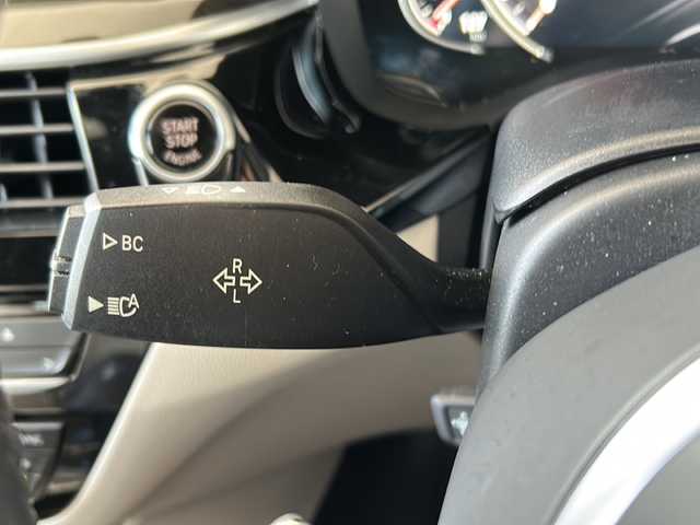 ＢＭＷ ５２３ｄ Mスポーツ 岐阜県 2017(平29)年 4.1万km サファイアブラックP /ワンオーナー//純正ナビ//フルセグTV/Bluetooth/CD/DVD//全周囲カメラ//パワーバックドア//全席シートヒーター//前席シートベンチレーター//前席パワーシート//レザーシート//レーダークルーズコントロール//レーンキープアシスト//プリクラッシュセーフティシステム//クリアランスソナー//オートマチックハイビーム//オートライト//ビルトインETC//純正19インチAW//純正フロアマット//スペアキー//冬タイヤ×4