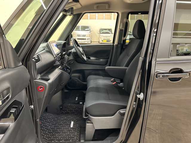 日産 ルークス HWS X プロパイロットED 道央・札幌 2023(令5)年 0.9万km ブラック 4WD//純正メモリナビ//フルセグテレビ//バックカメラ//アイドリングストップ//クルーズコントロール//プッシュスタート//両側パワースライドドア//ETC//冬タイヤ付き